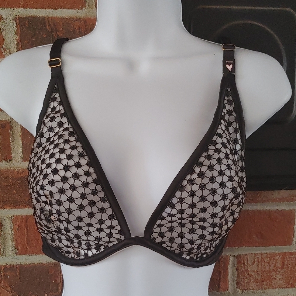 Victoria's Secret Unlined Plunge Underwire Bra Size 34DDD